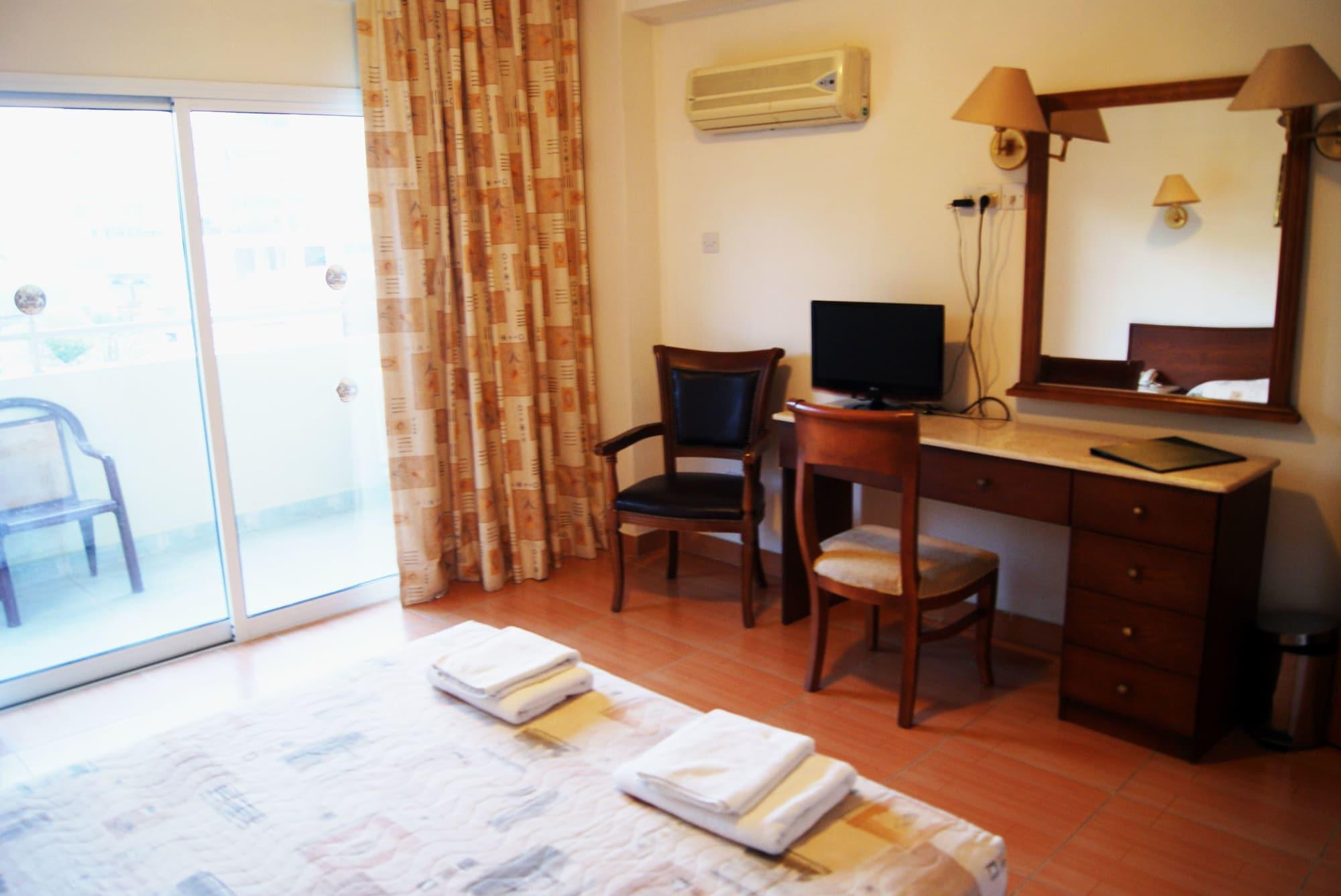 M. Moniatis Hotel Limassol Exterior foto