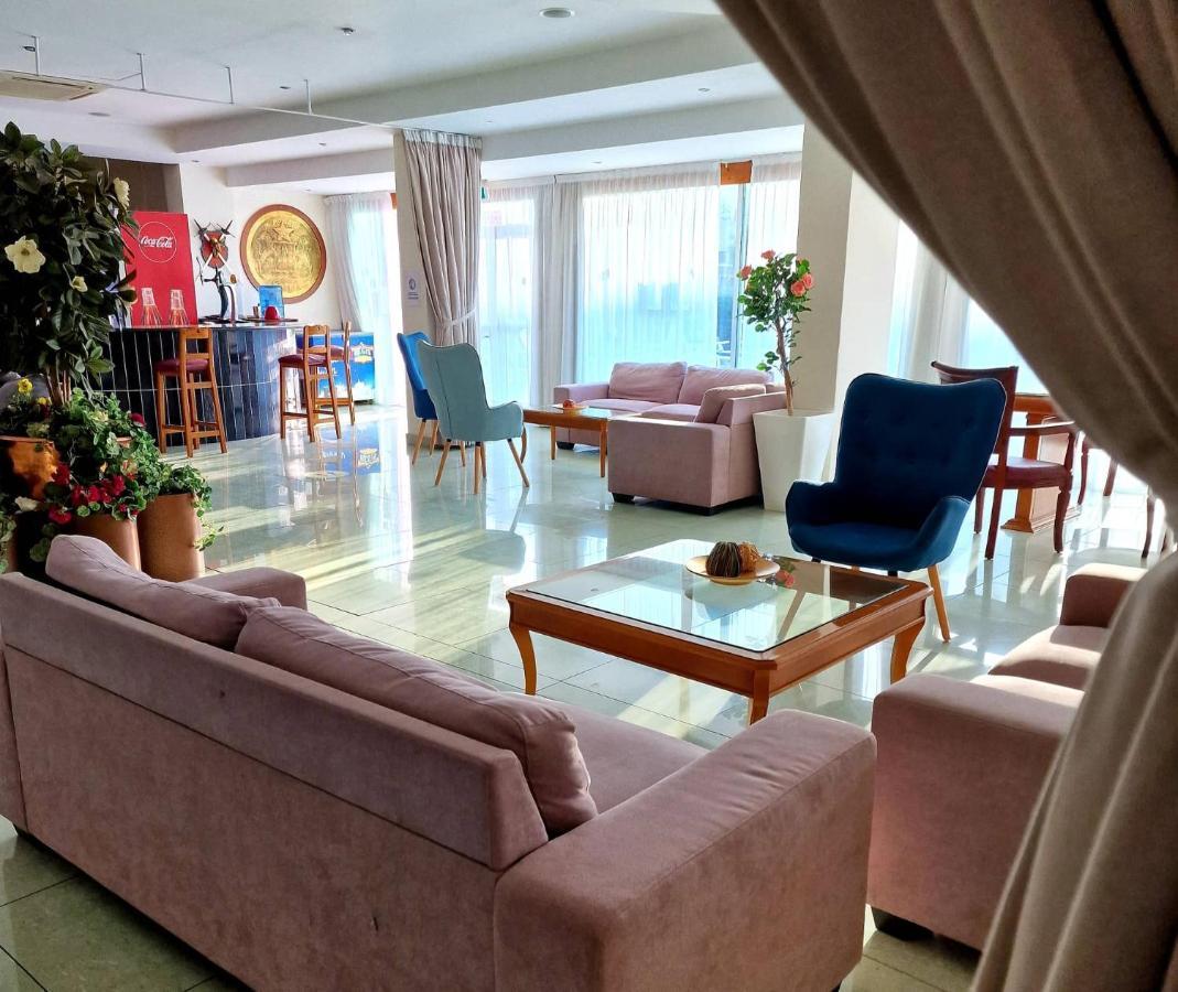M. Moniatis Hotel Limassol Exterior foto