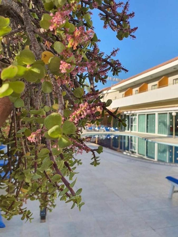 M. Moniatis Hotel Limassol Exterior foto