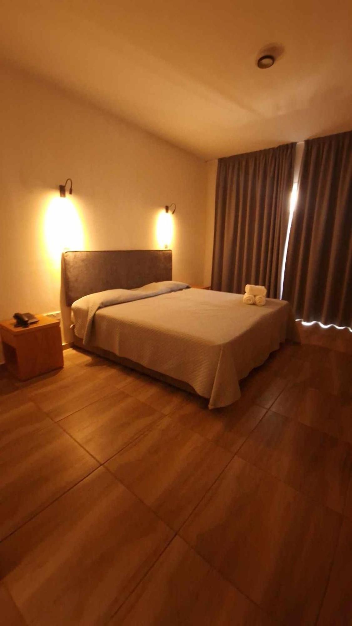 M. Moniatis Hotel Limassol Exterior foto