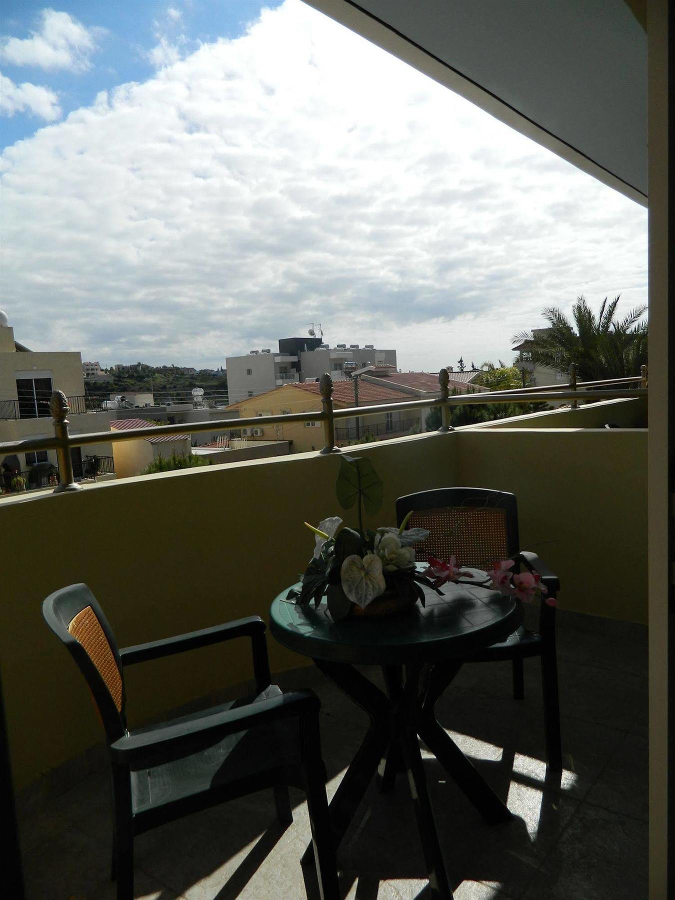 M. Moniatis Hotel Limassol Exterior foto