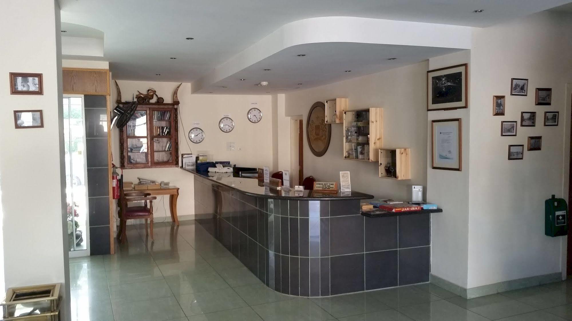 M. Moniatis Hotel Limassol Exterior foto