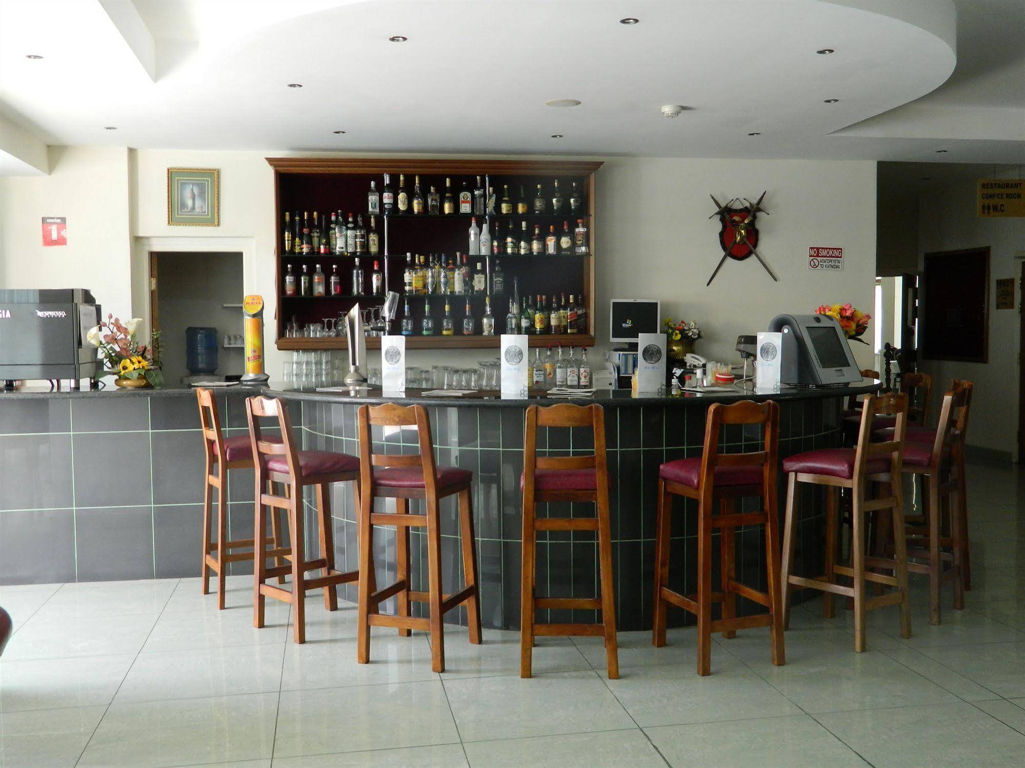M. Moniatis Hotel Limassol Exterior foto