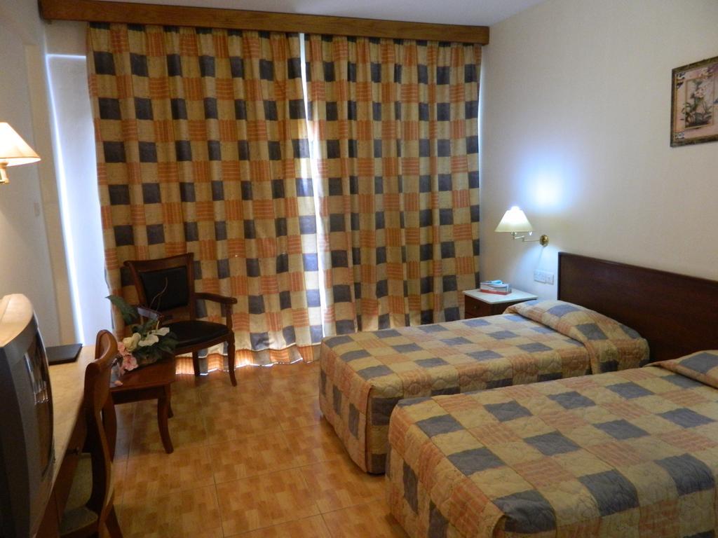 M. Moniatis Hotel Limassol Exterior foto