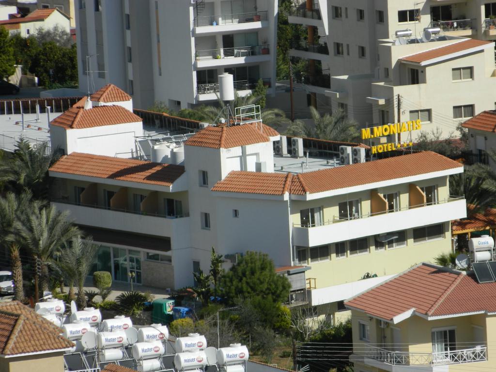 M. Moniatis Hotel Limassol Exterior foto