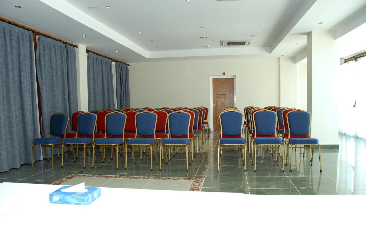 M. Moniatis Hotel Limassol Exterior foto